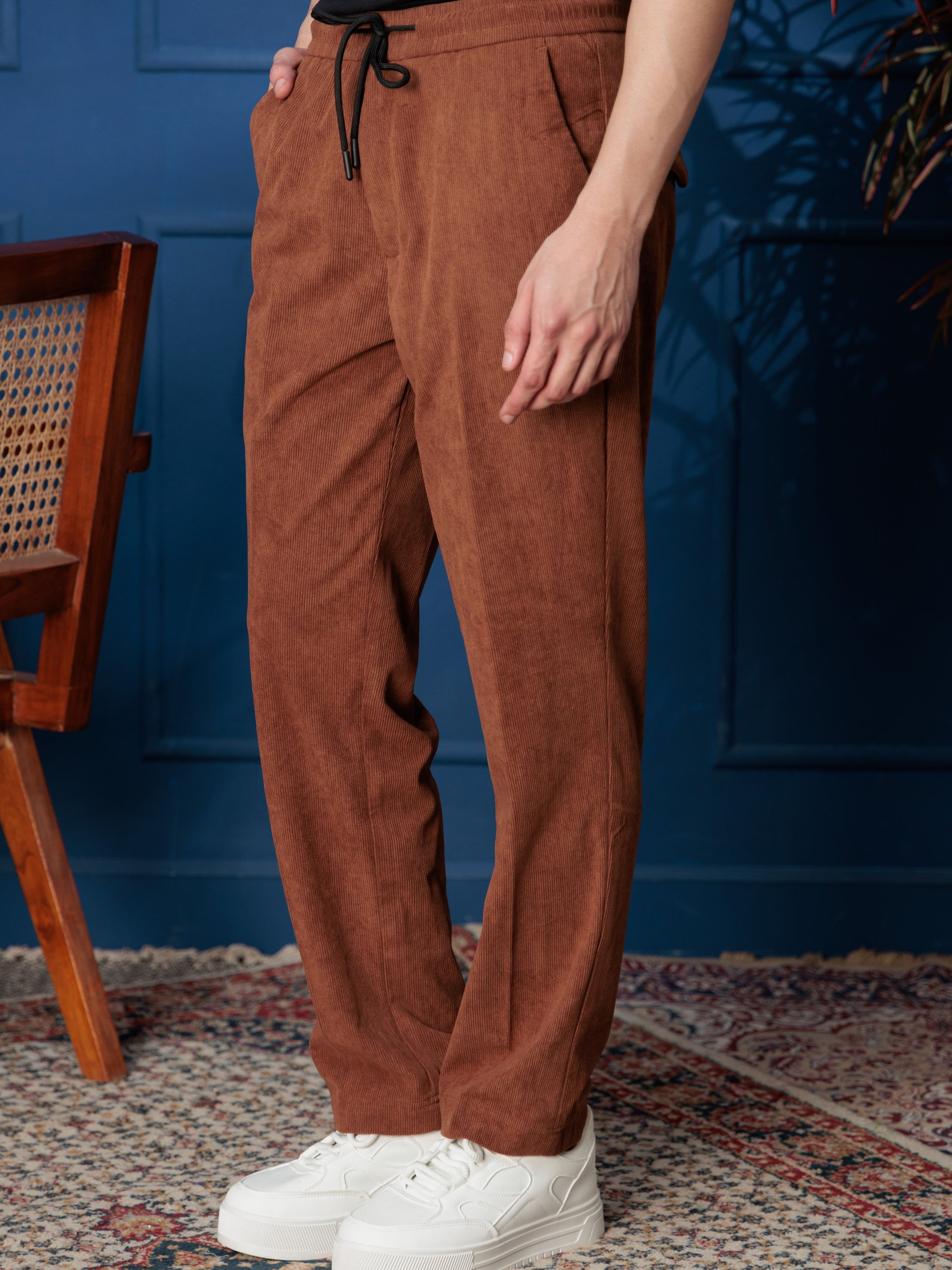 FOOMER BROWN CORDUROY RELAXED FIT TROUSERS FOR MEN'S