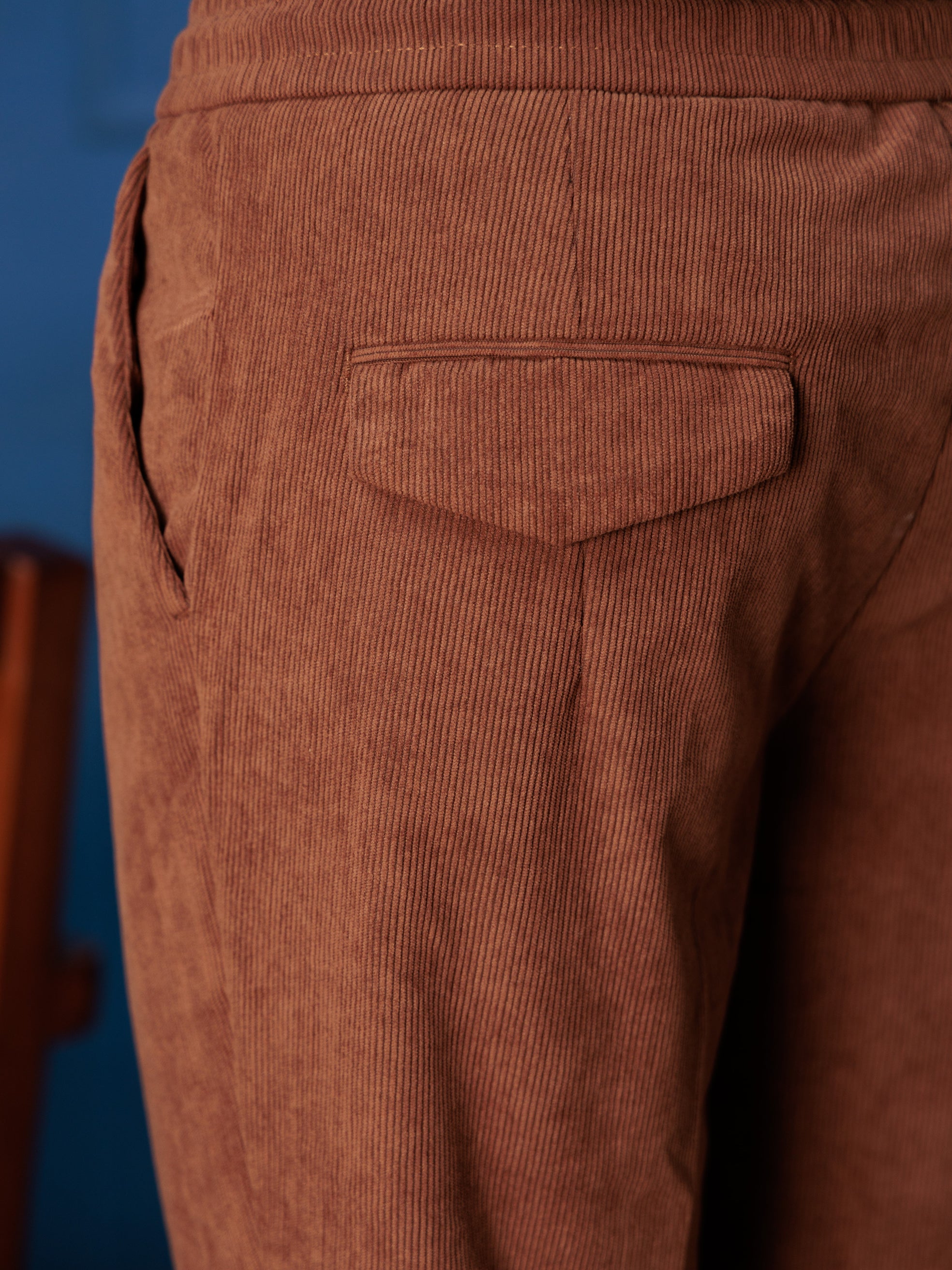FOOMER BROWN CORDUROY RELAXED FIT TROUSERS FOR MEN'S