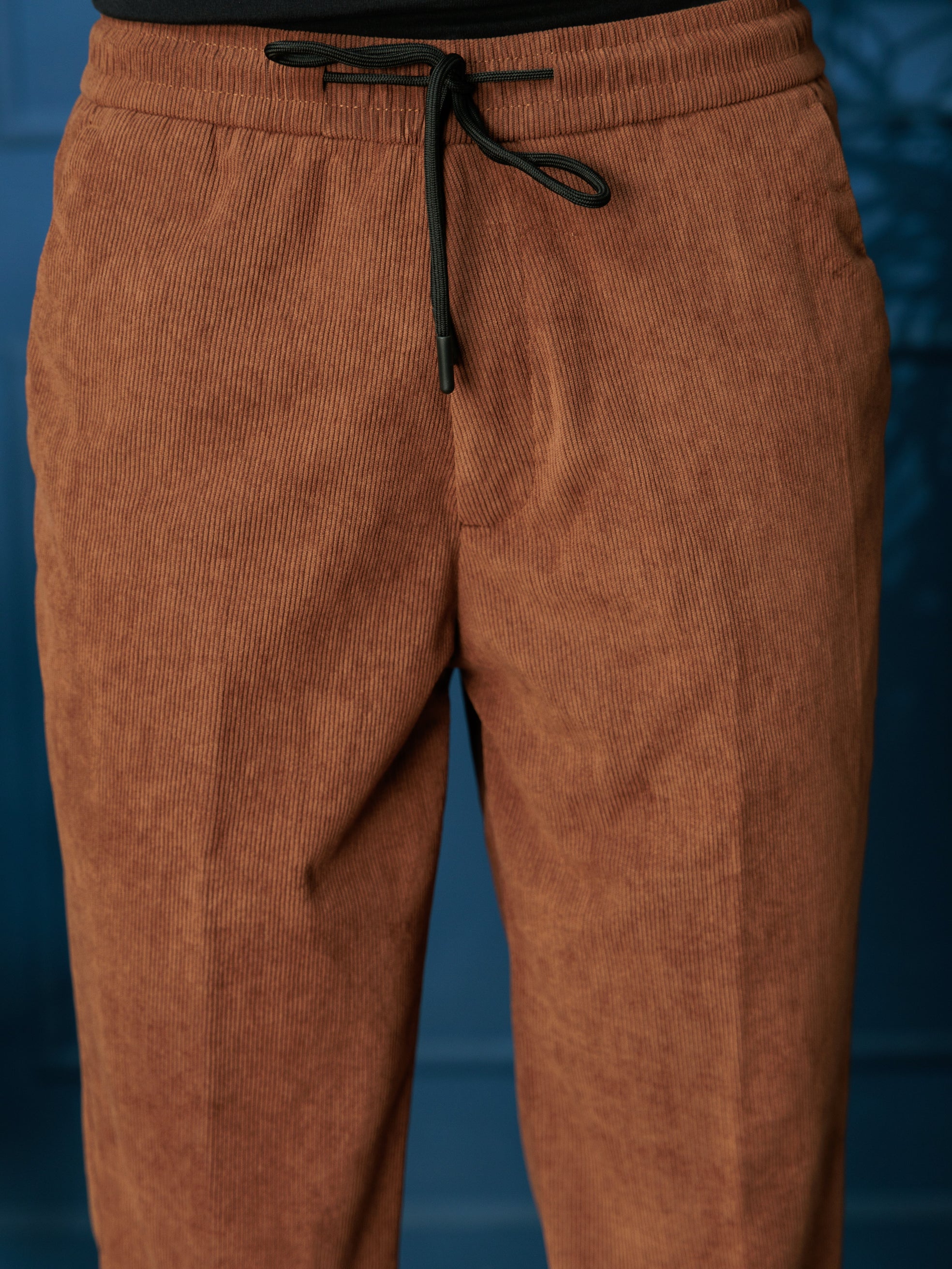 FOOMER BROWN CORDUROY RELAXED FIT TROUSERS FOR MEN'S