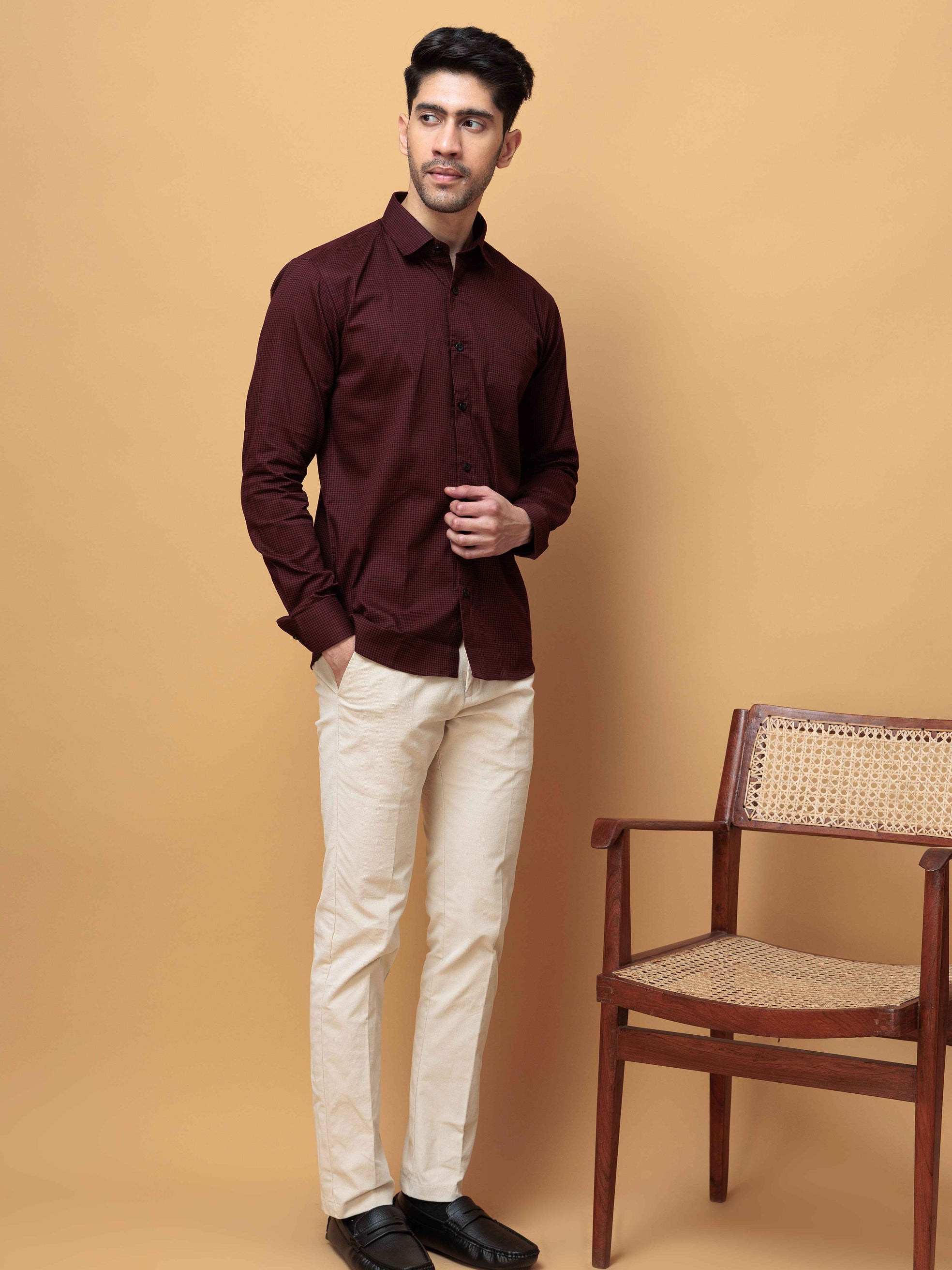 FOOMER WINE MINI CHECKED COTTON CASUAL SHIRT FOR MEN'S